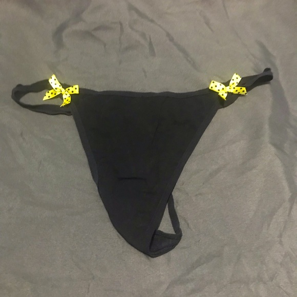 La senza black thong with yellow bows. - Picture 1 of 2